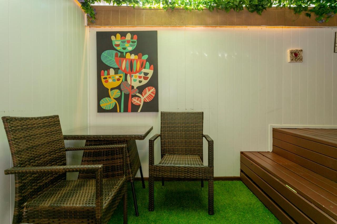 Vu Thermal Lodge - Adults Only Motel Таупо Екстериор снимка